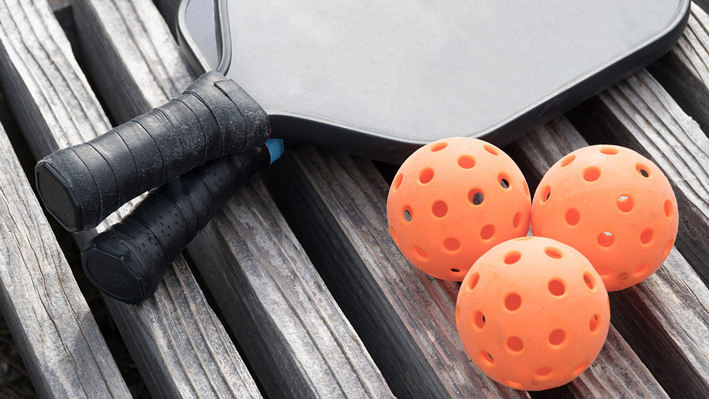thermoformed pickleball paddle