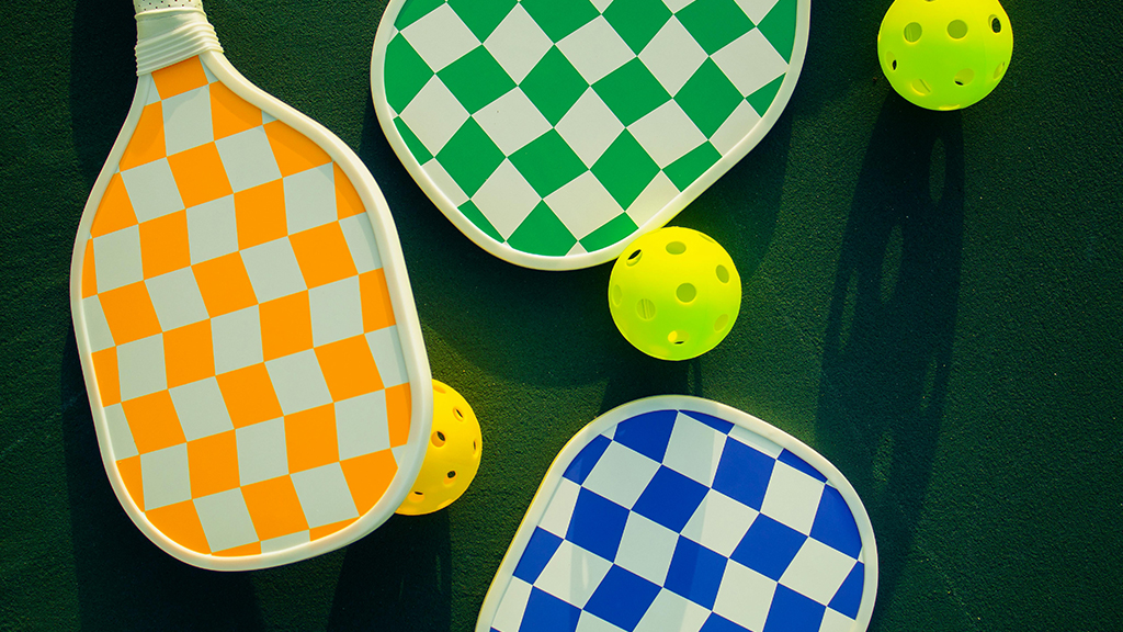 custom carbon fiber pickleball paddle